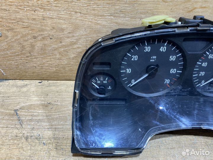 Панель приборов Opel Zafira A бензин 112450