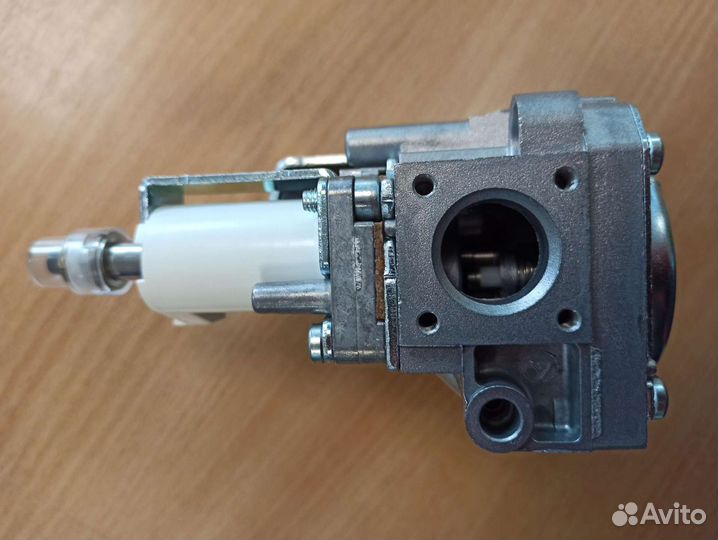 Газовый клапан Honeywell VK4105M 5033