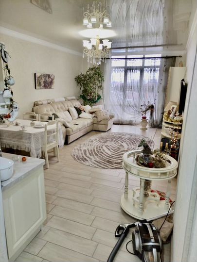 2-к. квартира, 60 м², 4/10 эт.