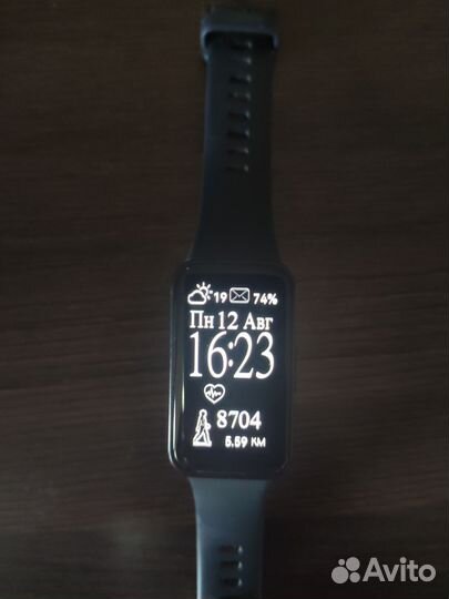 Фитнес браслет huawei band 8