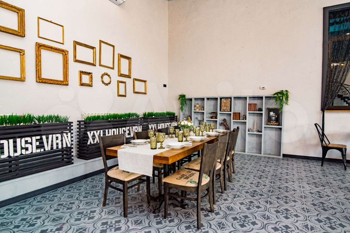 Гостиница, 600 м²