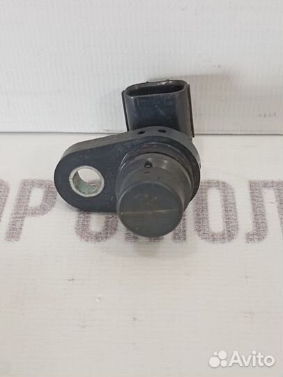 Датчик коленвала Mazda 3 BK