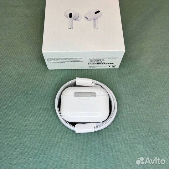 AirPods Pro 2: Погружение в мир звука