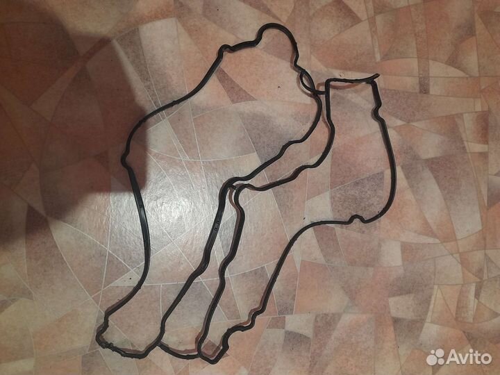 Прокладка клапанной крышки,маслосъемные колпачки