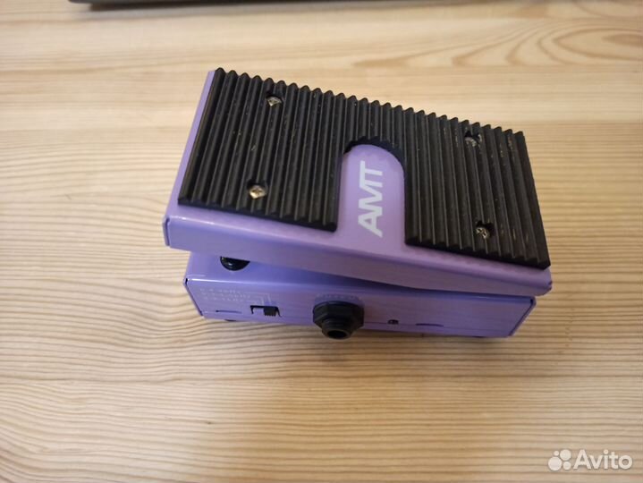 AMT WH-1 гитарная педаль