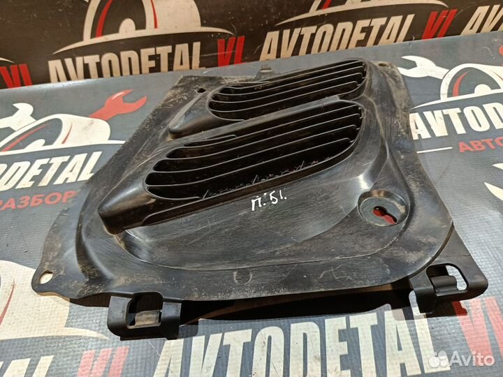 Воздухозаборник Peugeot 206