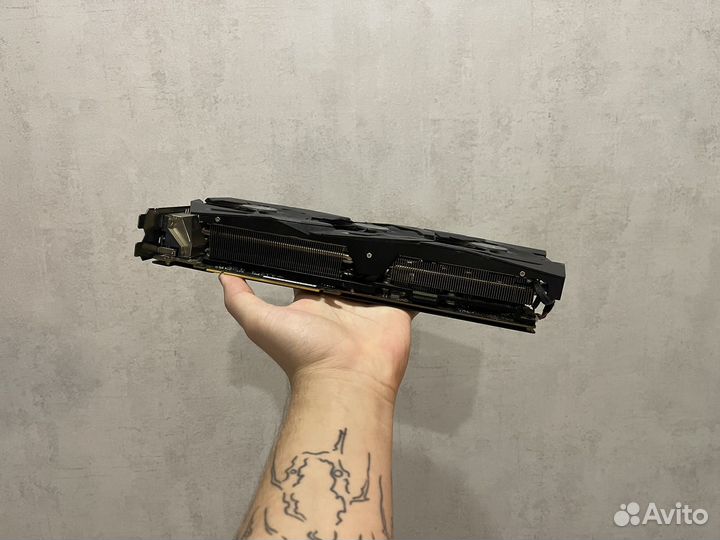 Видеокарта Asus ROG Strix Gaming GTX1080 Ti 11GB