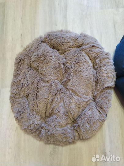 Лежанка для собак и кошек