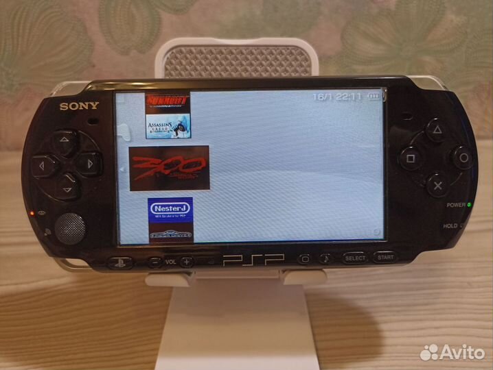 Sony PSP 3008 прошитая + много игр