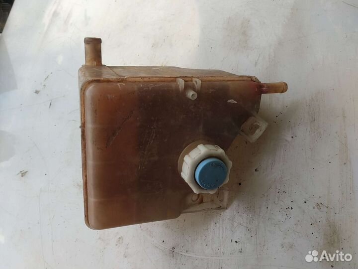 Расширительный бачок renault laguna 1