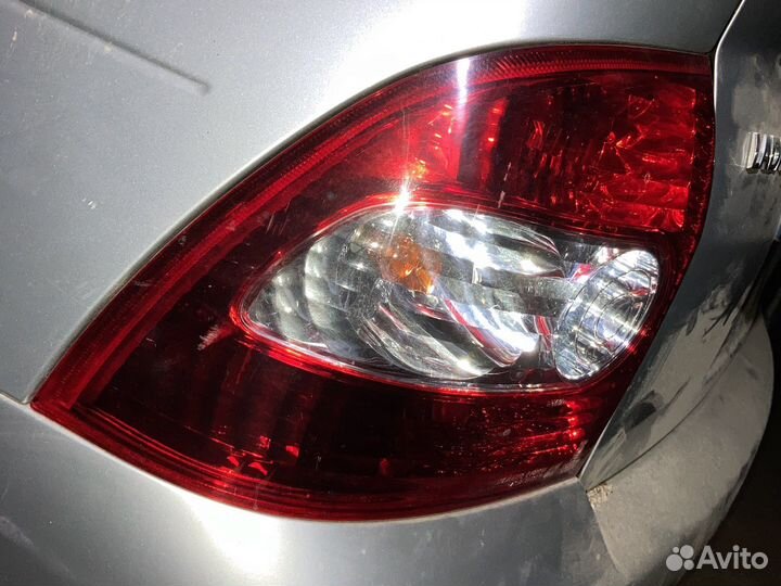 Задний левый фонарь лада приора