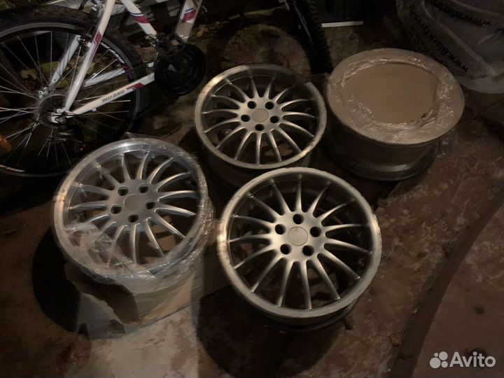 R17 Michelin Pilot Alpin 205/50, PCD 5x108 DIA 65