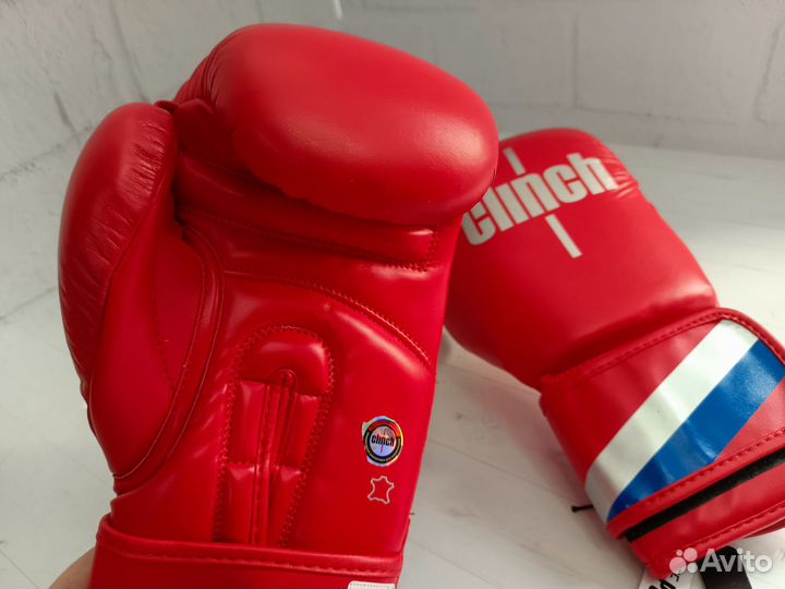 Боксерские перчатки
