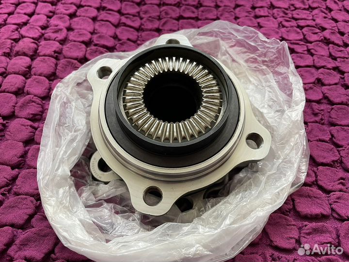 Передний подшипник в сборе со ступицей BMW X5 X6