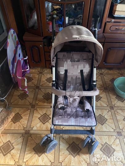 Прогулочная коляска