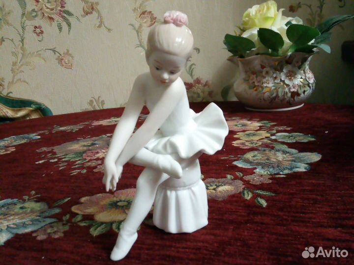 Статуэтка балерина