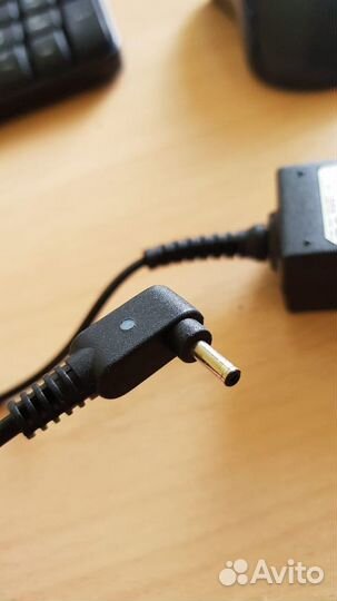 Зарядка для ноутбука Samsung 19V 2.1A (40W) 3x1мм