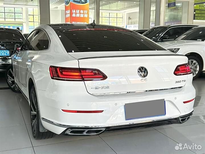 Volkswagen Arteon 2.0 AMT, 2021, 26 000 км