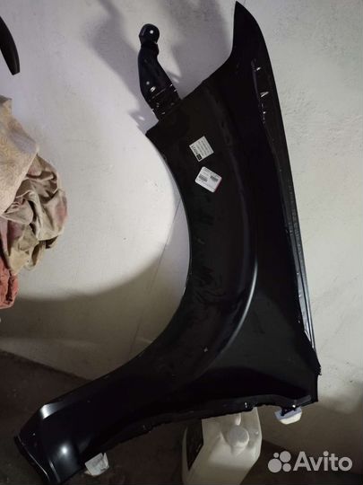 Nissan Pathfinder/Navara крыло переднее правое