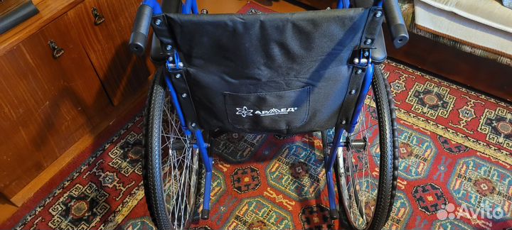 Кресло коляска для инвалидов