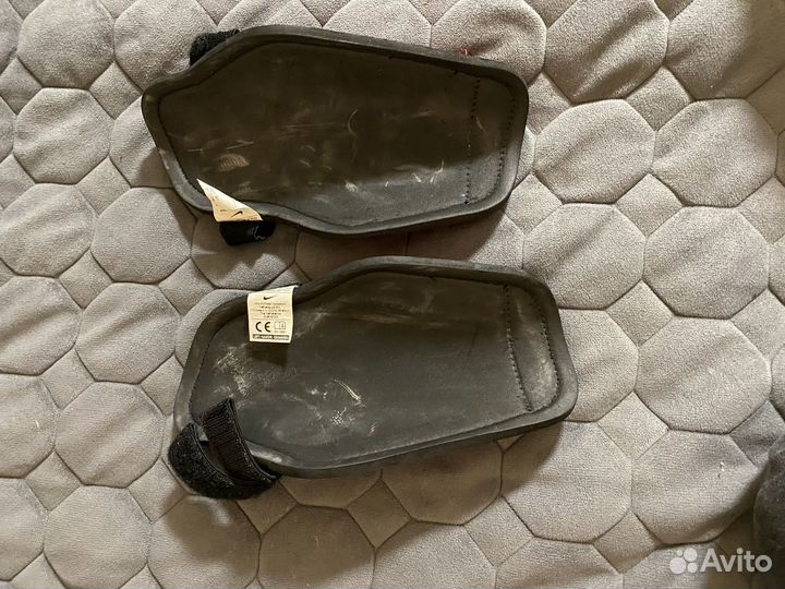 Щитки футбольные детские nike