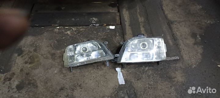 Фара honda stepwgn RF2