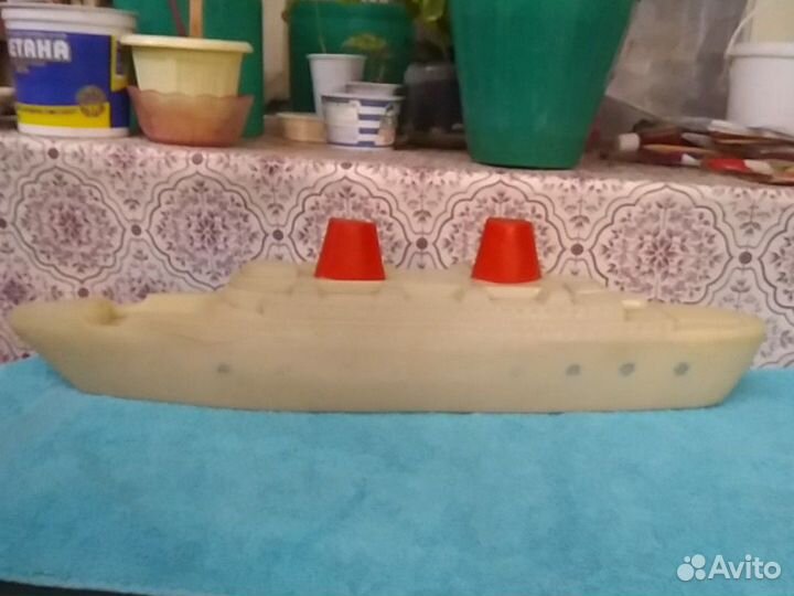 Игрушки ссср. Пароход, Собака,Оленёнок, медведь