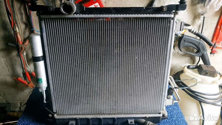 Радиатор охлаждения Nissan Note 12 кузов