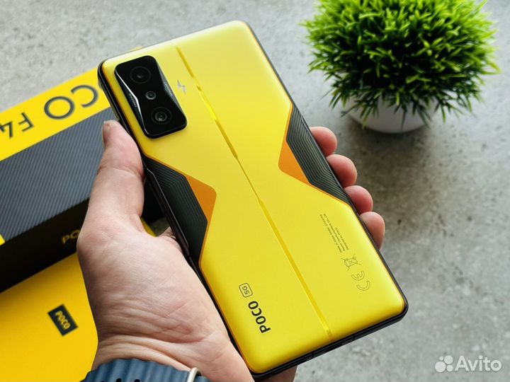 Xiaomi Poco F4 GT, 8/128 ГБ