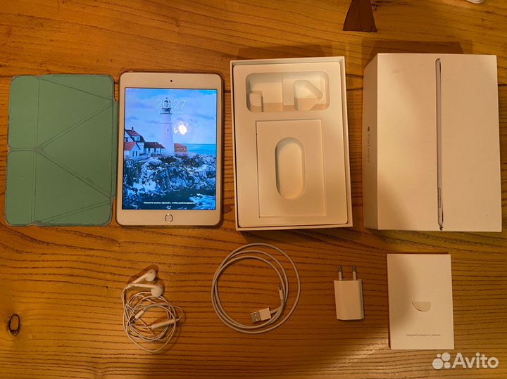 Apple iPad mini 4 64 Gb Wi-Fi + Cellular