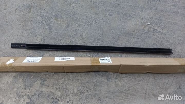 Молдинг стекла задней левой двери Chery Tiggo 4