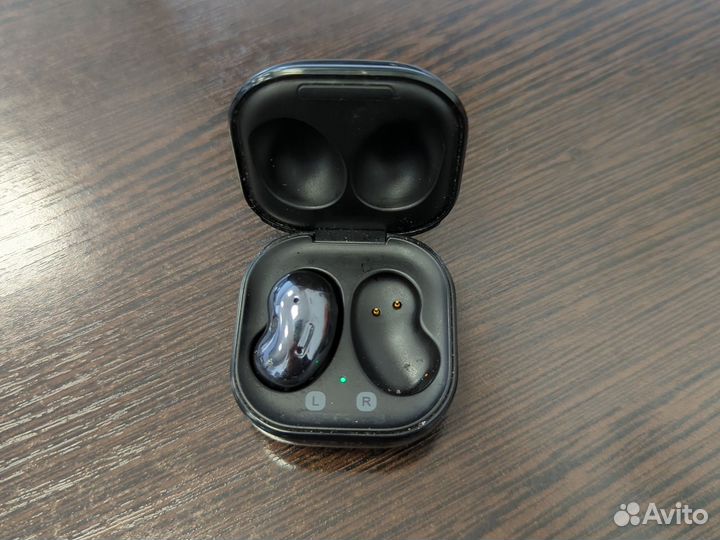 Наушник левый + кейс samsung galaxy buds live ориг
