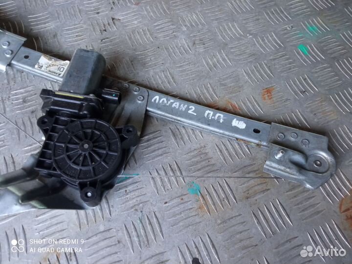 Стеклоподъёмник передний правый Рено Логан 2