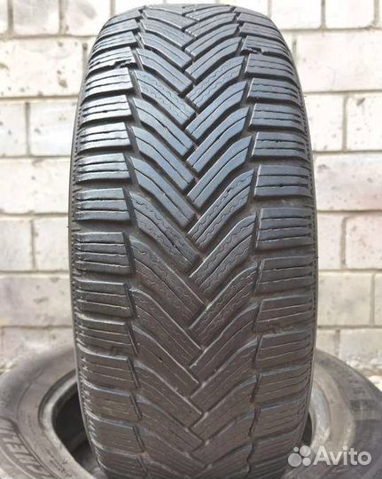Michelin Alpin 6 205/60 R16 96H