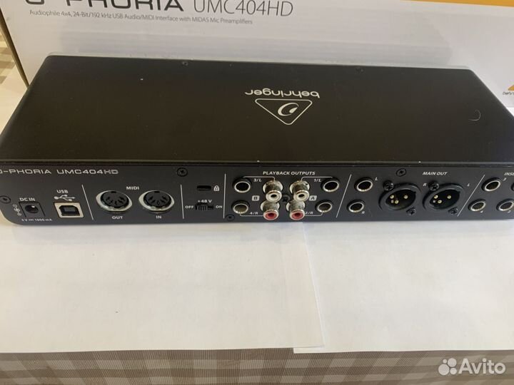 Behringer UMC404HD внешняя звуковая карта