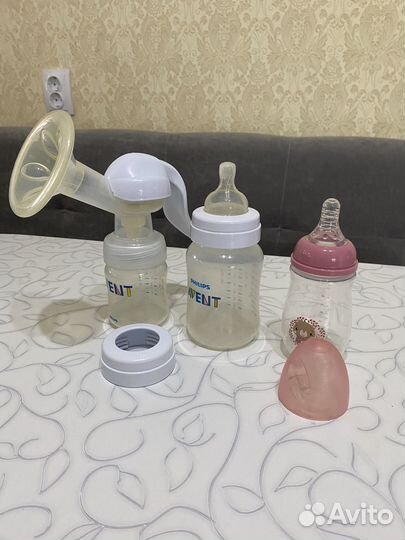 Молокооотсос Avent + 2 бутылочки для кормления