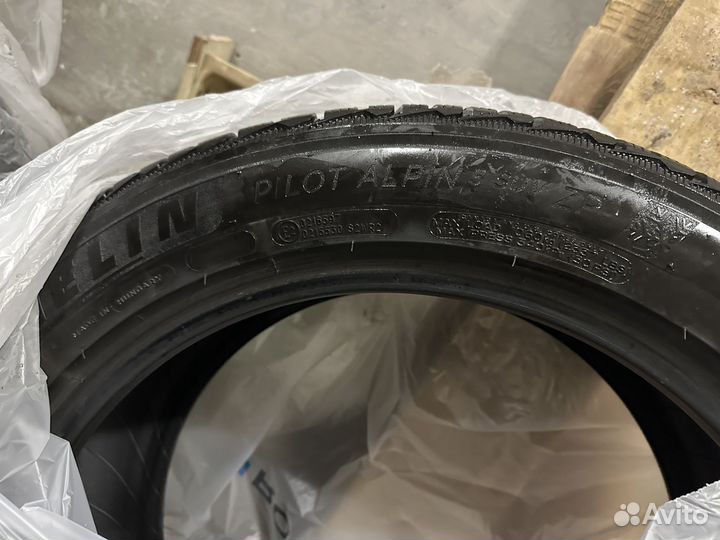 Michelin Pilot Alpin 5 SUV 275/45 R20