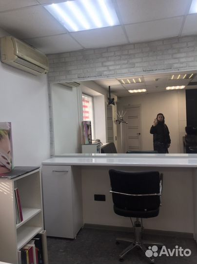 Сдаю кресло парикмахера