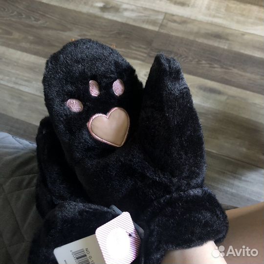 Варежки женские