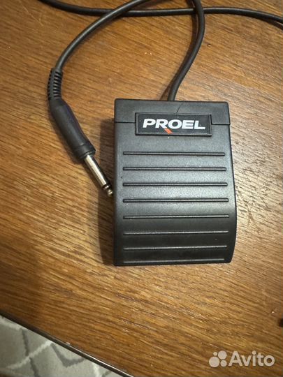 Педаль для синтезатора