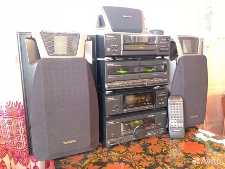 Музыкальный центр Technics se-ch570 с 600 аккуст