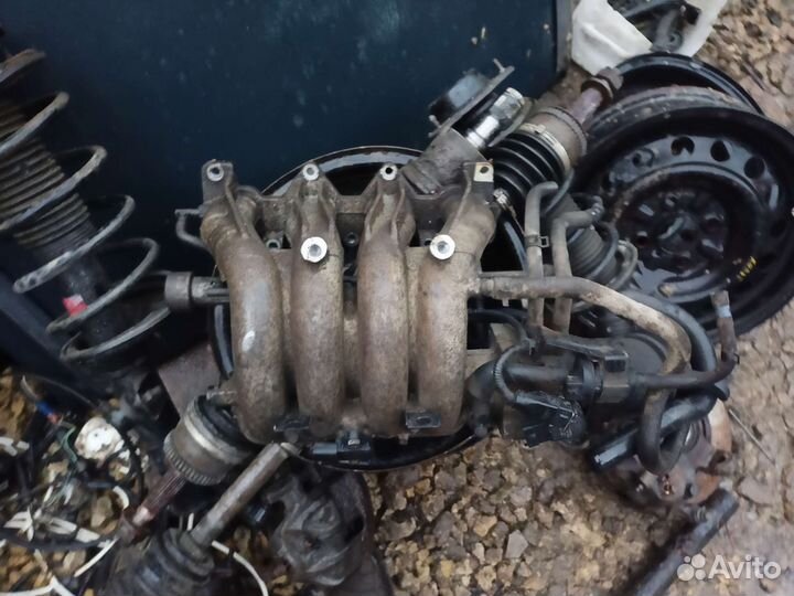 Впускной коллектор Hyundai getz 1,6