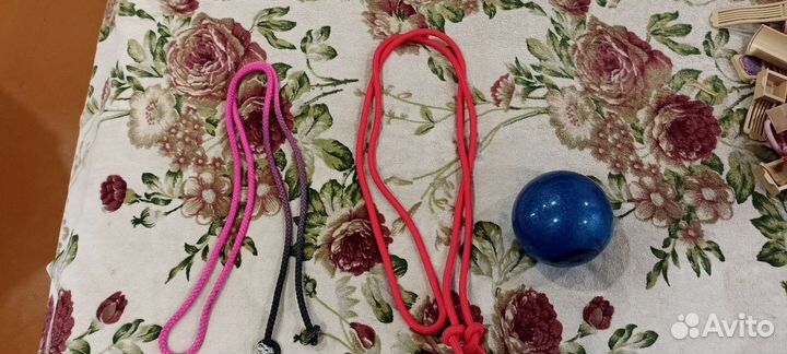 Обруч,рюкзак,скакалка, мяч д/худ. гимнастики