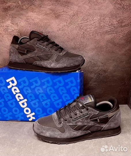 Кроссовки Reebok спортивные