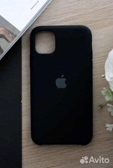 Чехол на iPhone 11