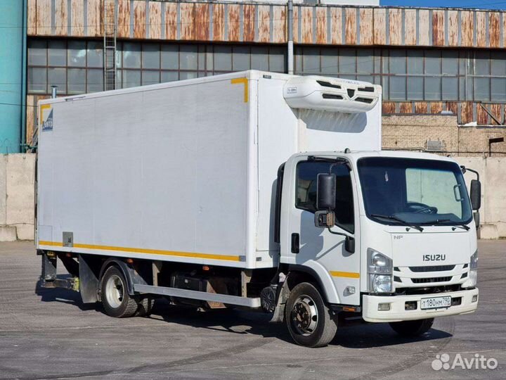 Isuzu NPR, 2021