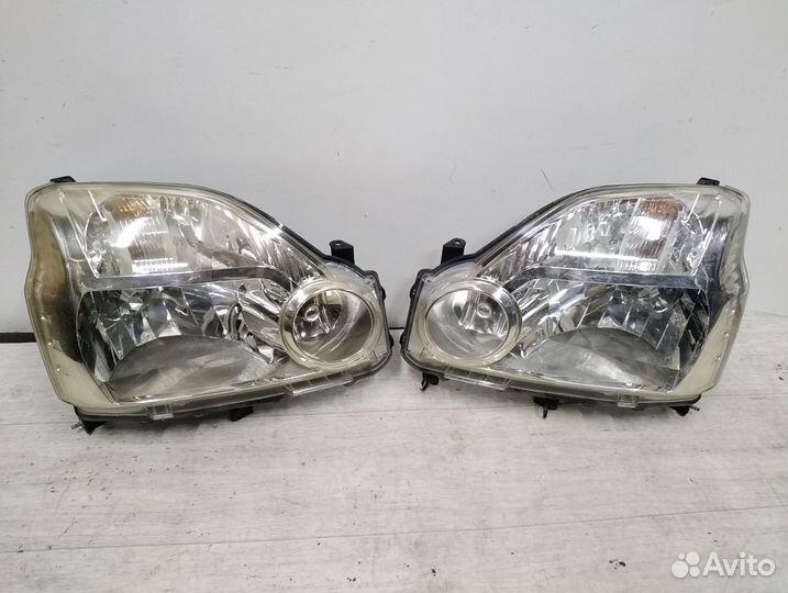 Фара Nissan x-trail T31