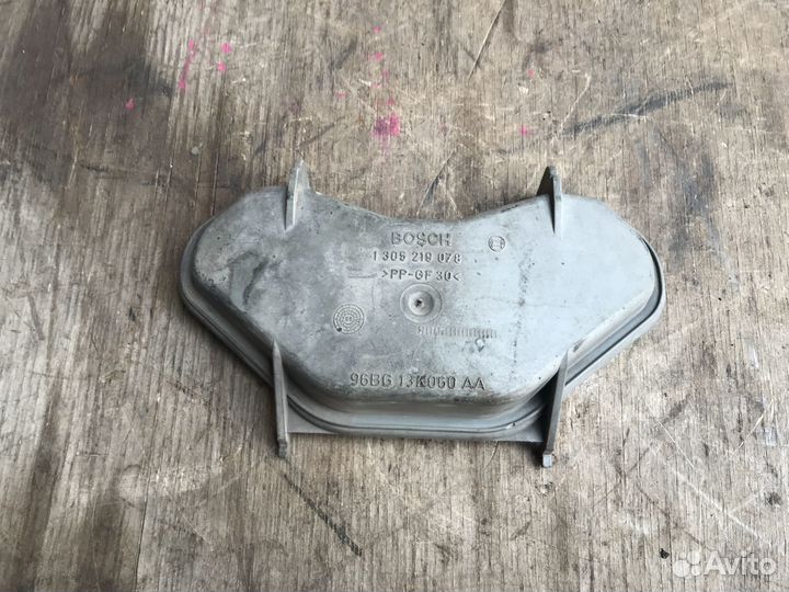 Крышка фары Форд Мондео 2