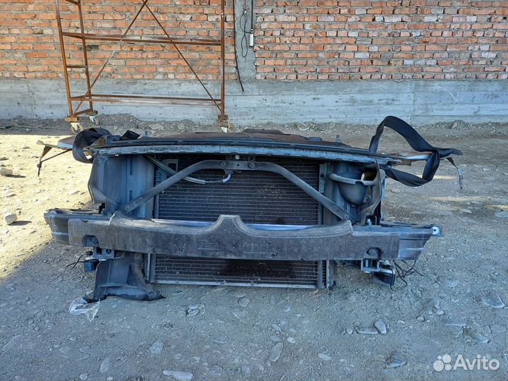 Передняя часть BMW Z4 E85