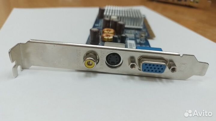 Видеокарта Gigabyte GV-N52128TE